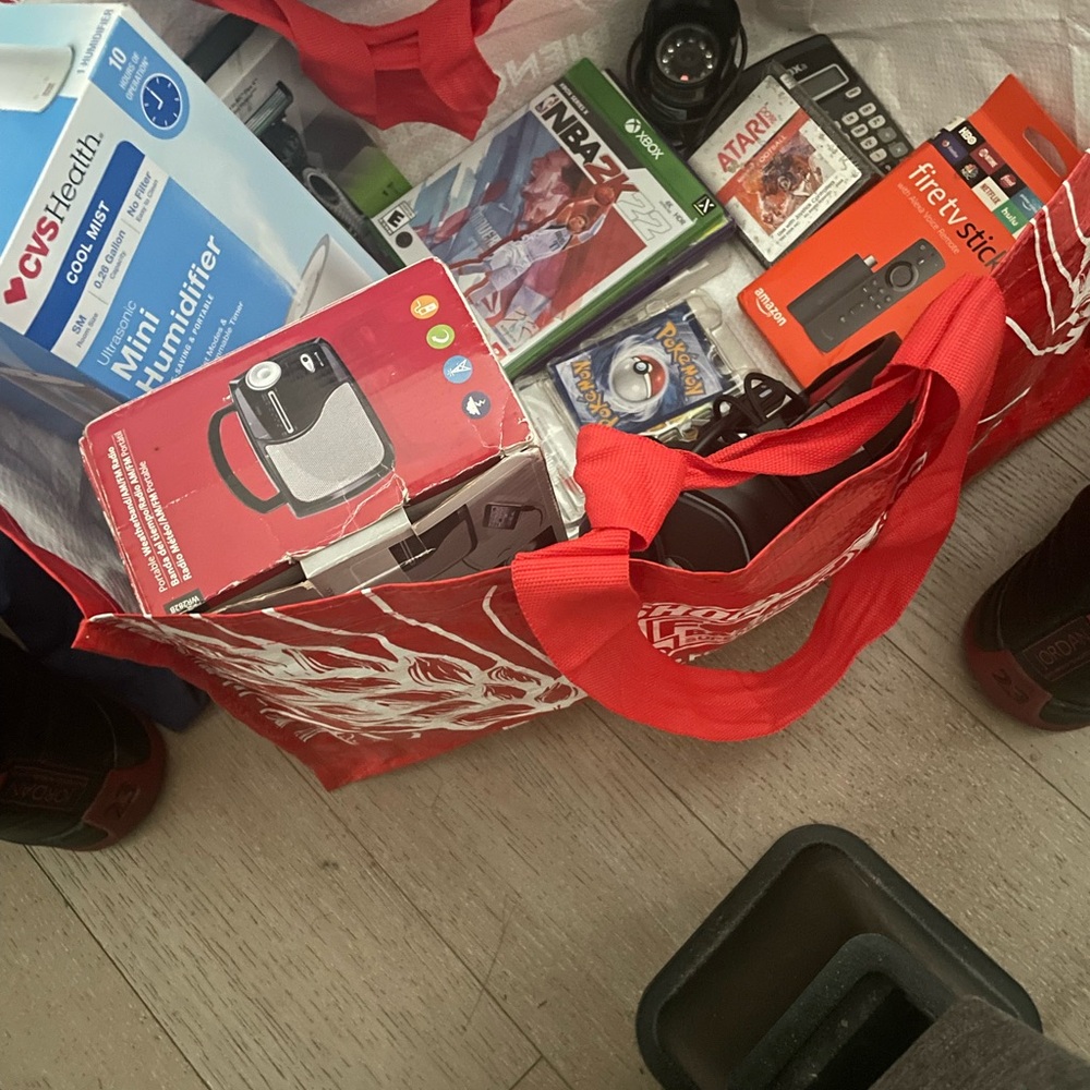 Assorted Electronics And Games Bundle - image 5